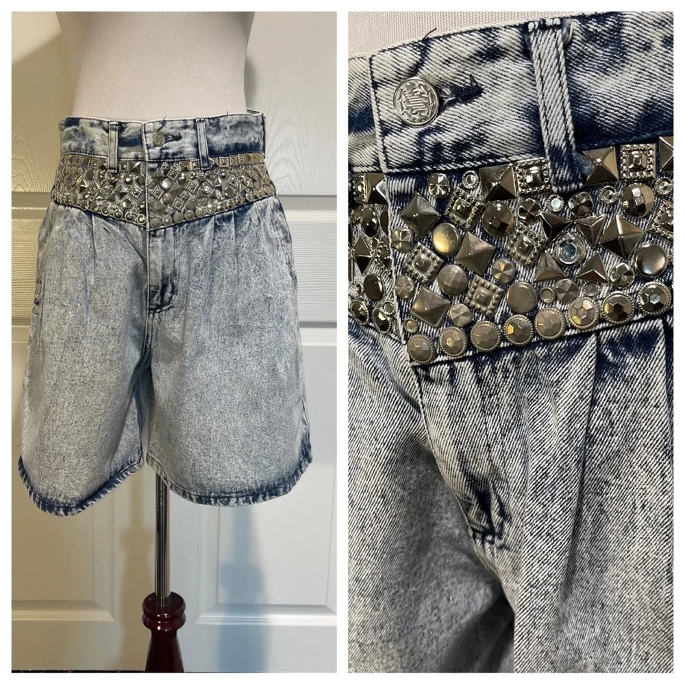 Vintage embellished jeans shorts